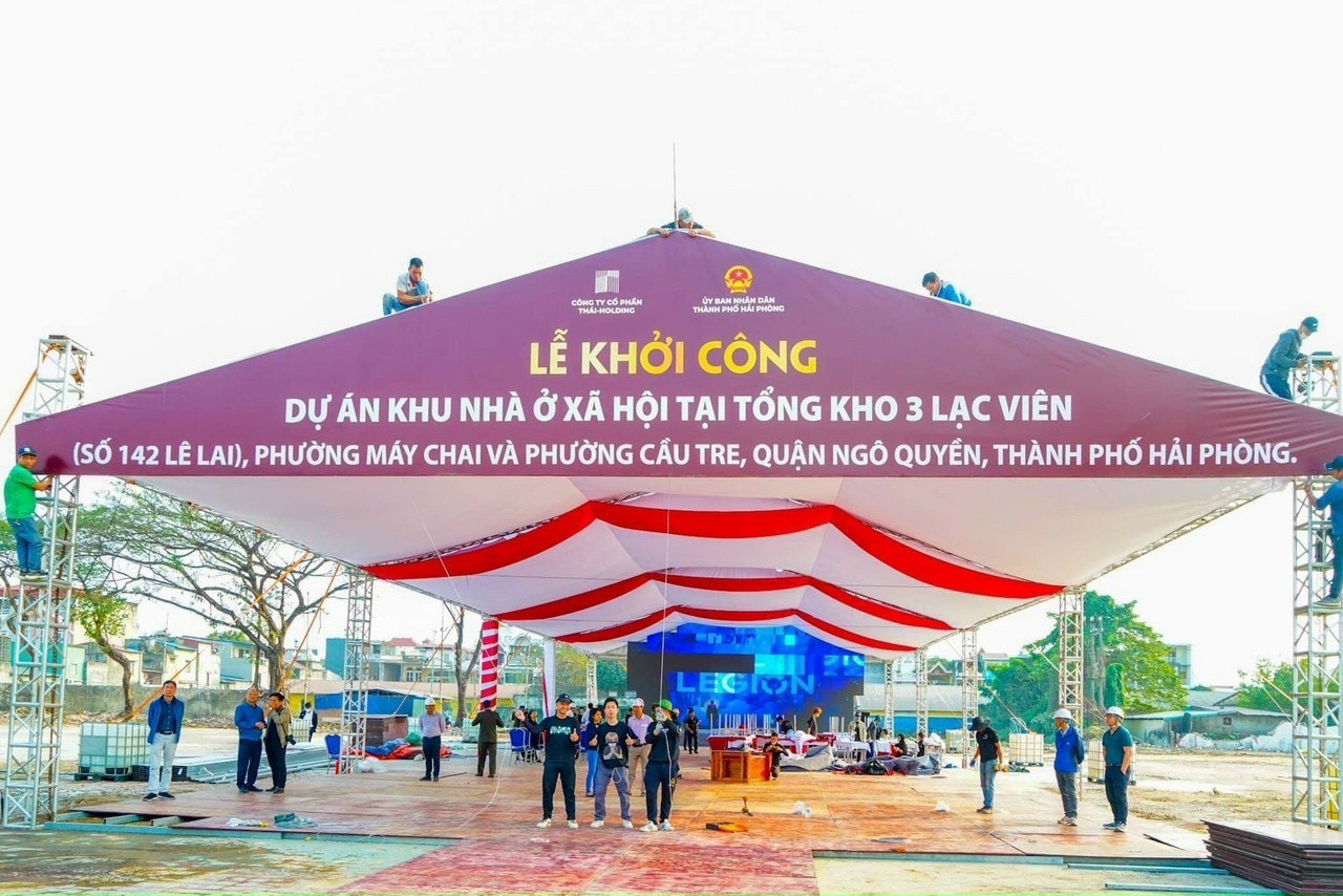 z4166025389174_a0f050994e02cdb9839188a5b271312c